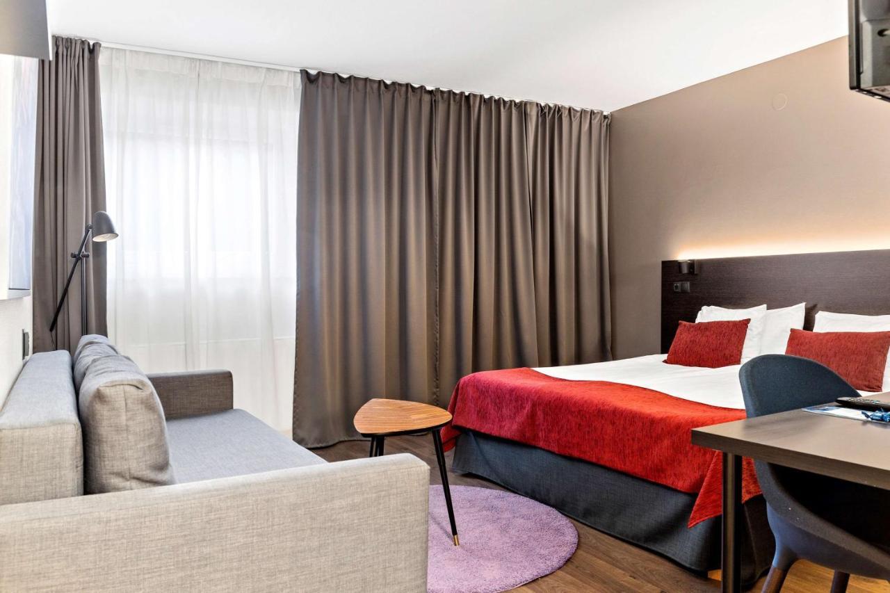 Best Western Hotel Savoy كارلستاد المظهر الخارجي الصورة